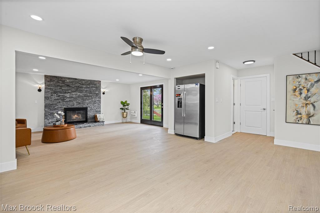 1874 Hopkins Drive, Wixom, MI 48393 — Photo 18