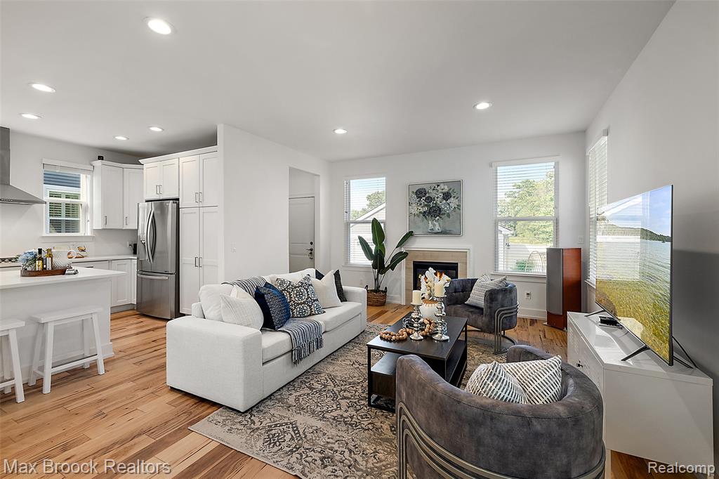 4260 Kent Road, Royal Oak, MI 48073 — Photo 19