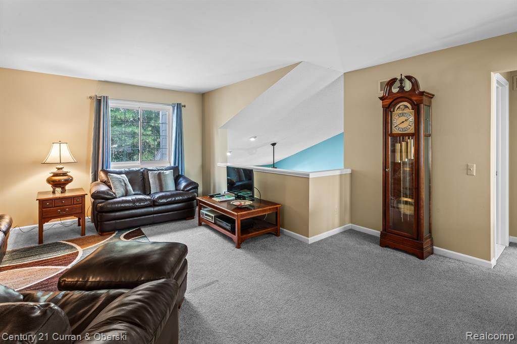 39566 VILLAGE RUN Drive, Northville, MI 48168 — Photo 34