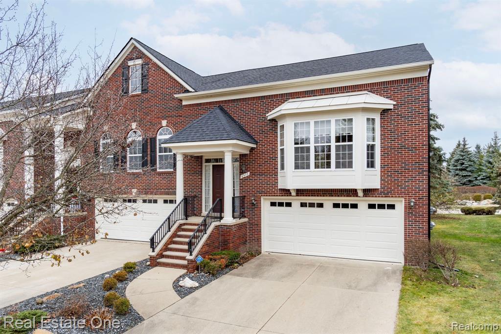 6975 EDGEWATER Drive, Troy, MI 48085 — front exterior