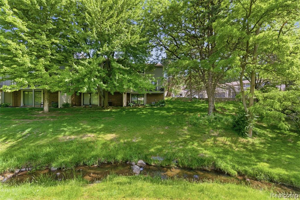 868 Yorktown Court, Northville, MI 48167 — Photo 42