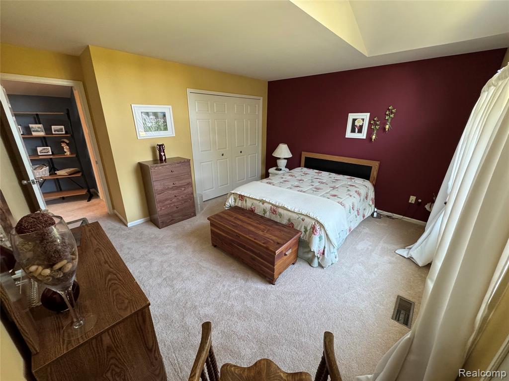 1017 Elmwood Drive, 5, Brighton, MI 48116 — Photo 18