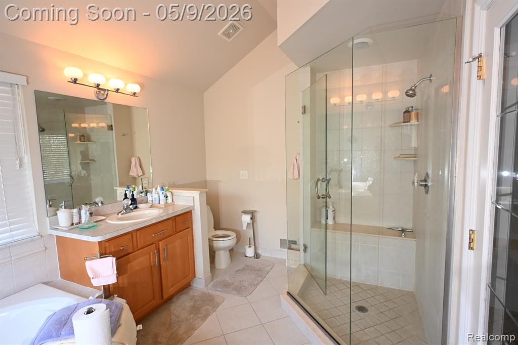 19205 River Valley Drive, Macomb, MI 48044 — Photo 25