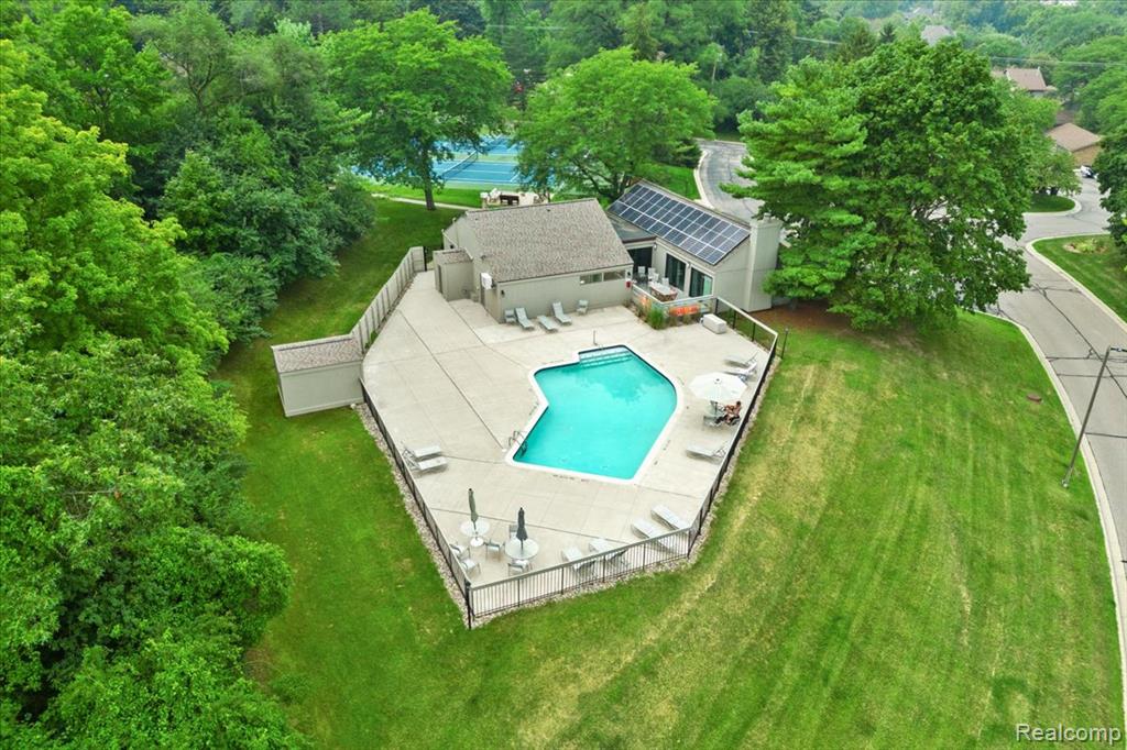 2208 Applewood Court, Ann Arbor, MI 48103 — Photo 37