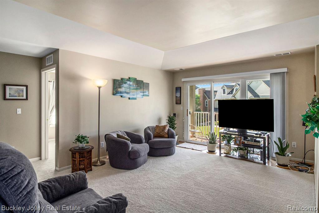 4165 KIRKWAY Court, 96, Howell, MI 48843 — Photo 5
