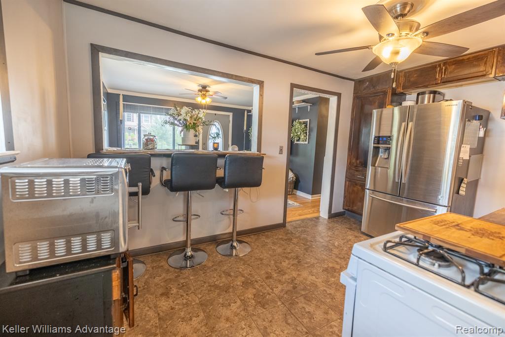 5981 N Dowling Street, Westland, MI — Photo 11