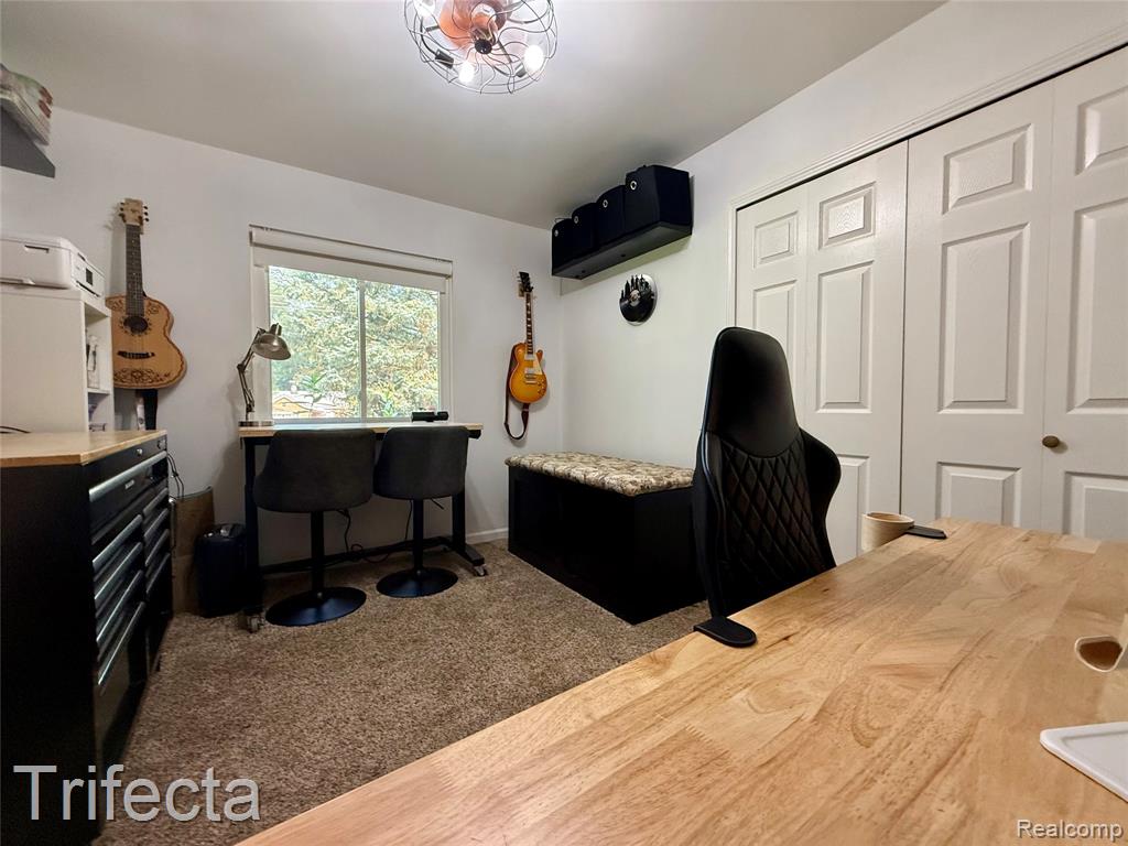 47555 Dequindre Road, Rochester Hills, MI 48307 — Photo 18