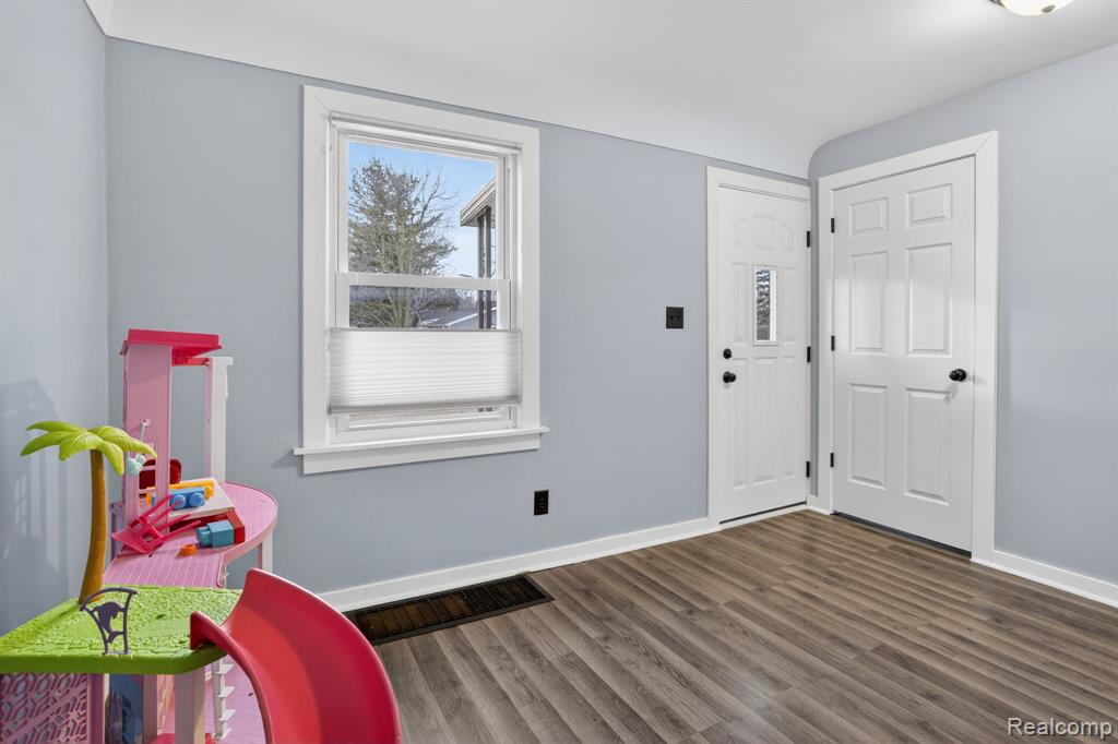 200 N River Road, Saginaw, MI 48609 — Photo 26