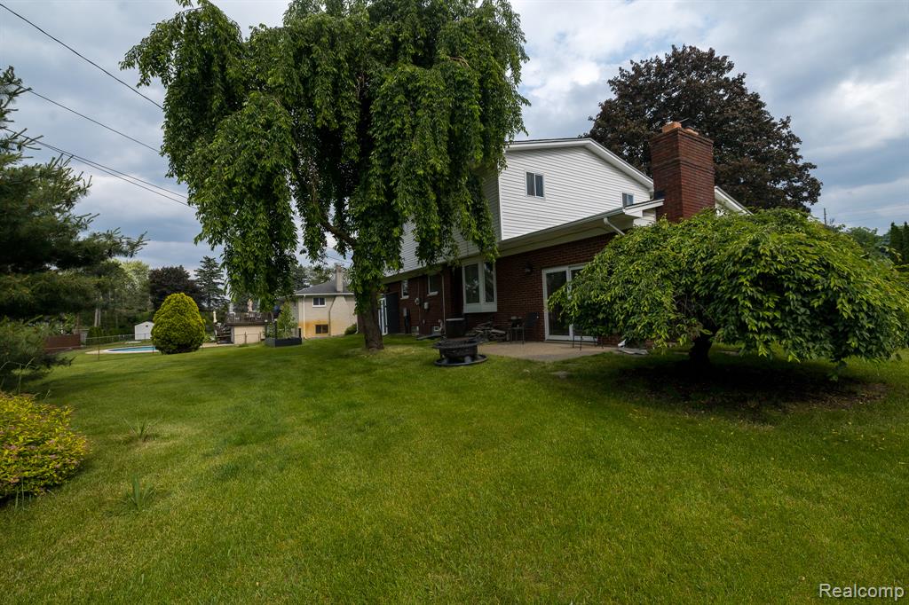 8268 Fox Bay Drive, White Lake, MI — Photo 41