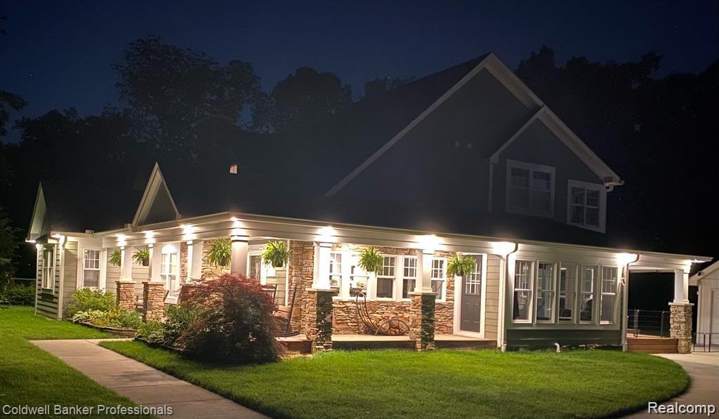6730 WESTAWAY Drive, Troy, MI 48085 — front exterior