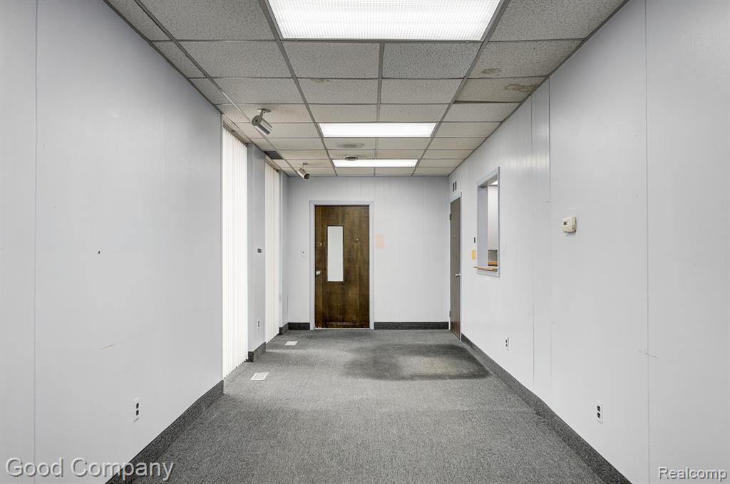 26095 W 6 Mile Road, Redford, MI, 48240