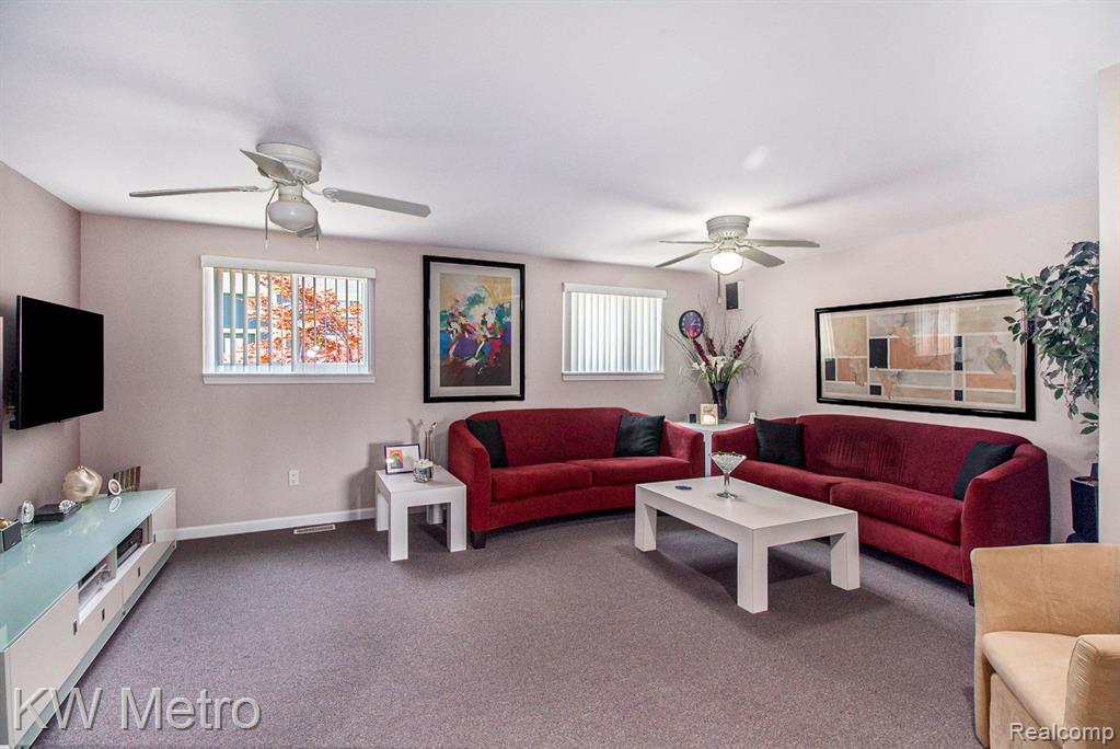 4491 DECKERLAND Street, West Bloomfield, MI 48323 — Photo 17