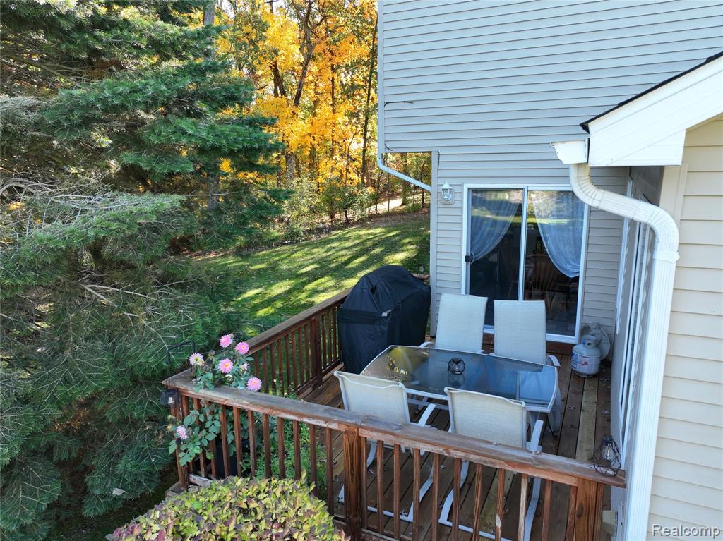 8883 Redstone Drive, 2, Pinckney, MI 48169 — Photo 33
