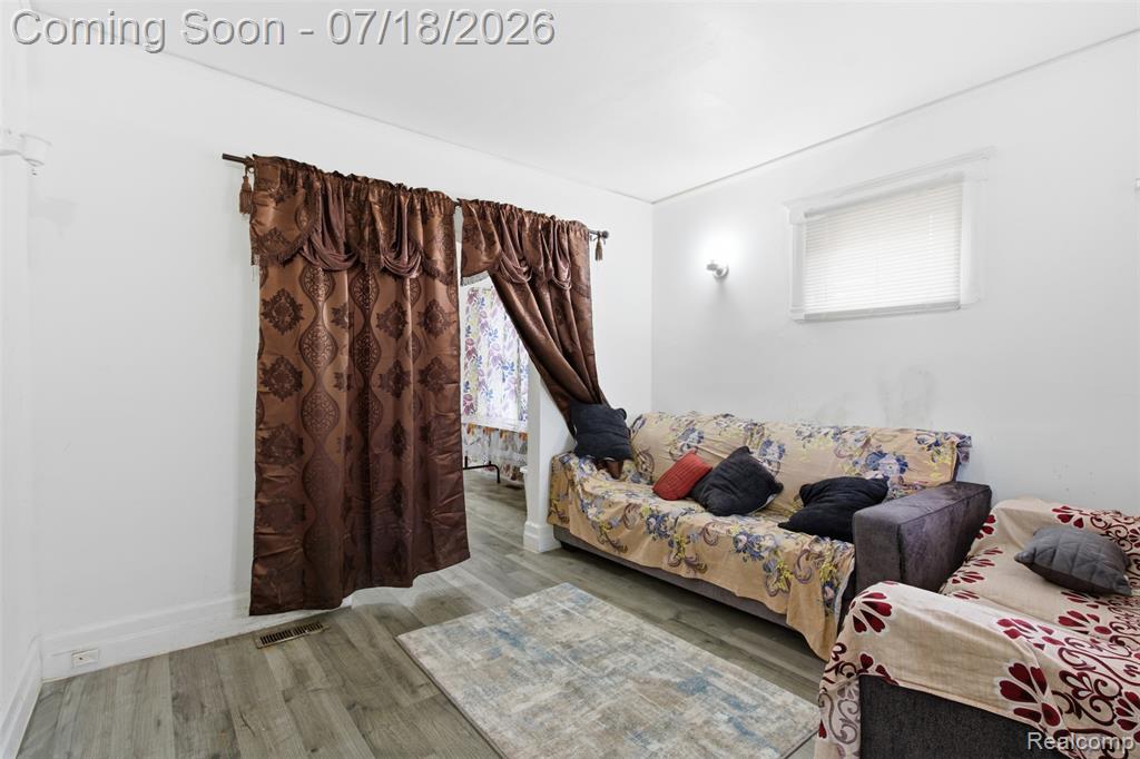 5056 Charles Street, Hamtramck, MI 48212 — Photo 3