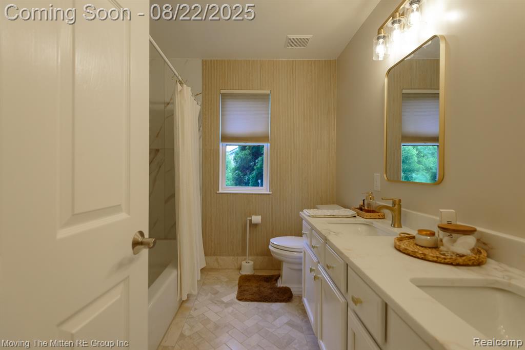 42782 Pond Ridge Lane, Van Buren, MI 48111 — Photo 35
