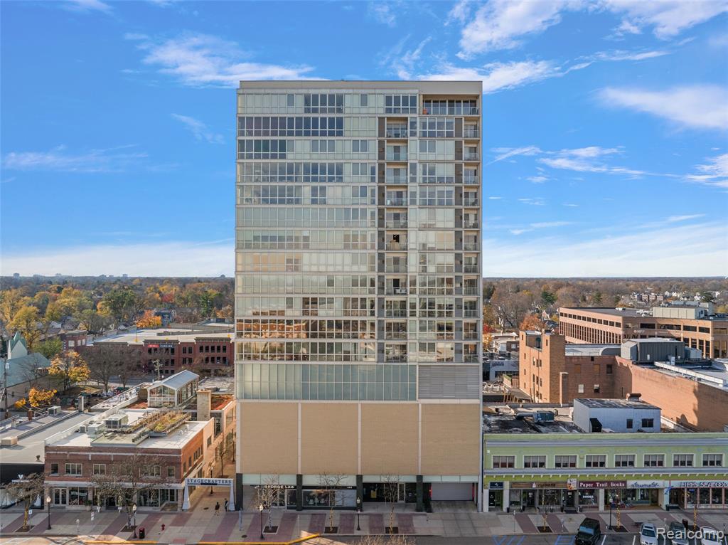 432 S Washington Avenue, 1404, Royal Oak, MI 48067 — front exterior