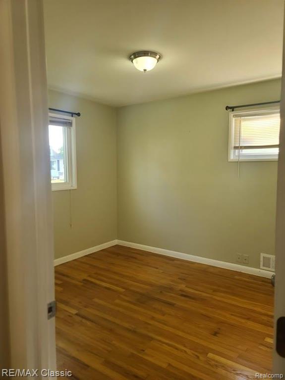 937 E ANNABELLE Avenue, Hazel Park, MI 48030 — Photo 22