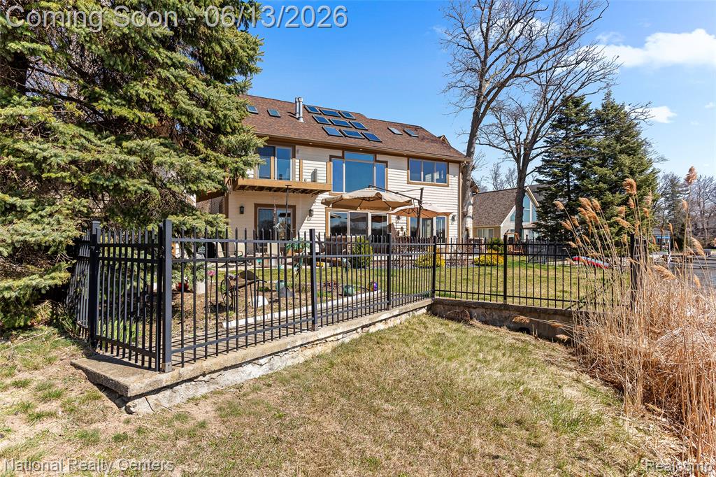 1100 Clearwater Boulevard, White Lake, MI — Photo 83