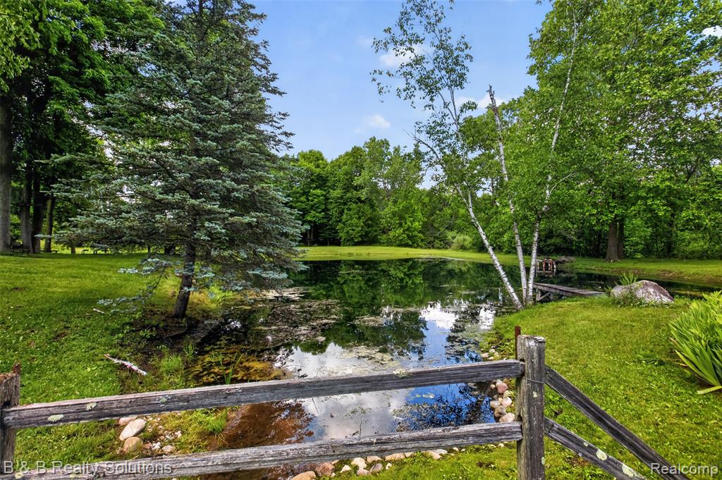 5544 Piersonville Road, Columbiaville, MI 48421 — Photo 2
