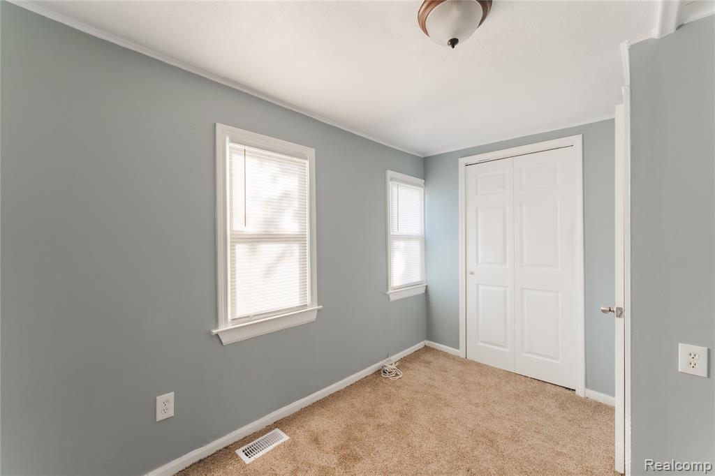 4901 Cornell Street, Dearborn Heights, MI 48125 — Photo 14