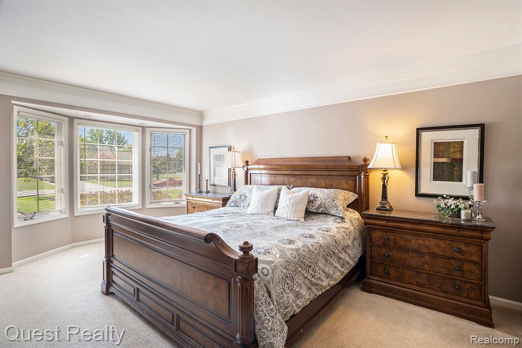 5780 GARNET Circle, Clarkston, MI 48348 — Photo 16