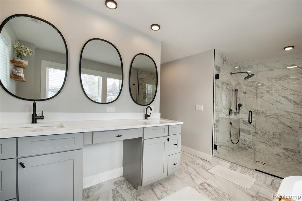 422 Walnut Avenue, Royal Oak, MI 48073 — Photo 35
