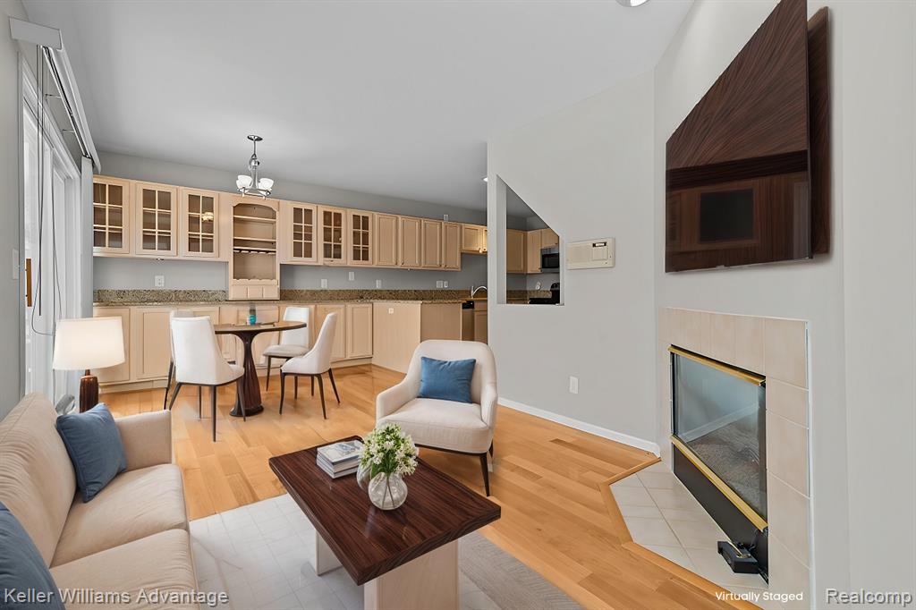 2527 PINE Drive, Wixom, MI 48393 — Photo 8