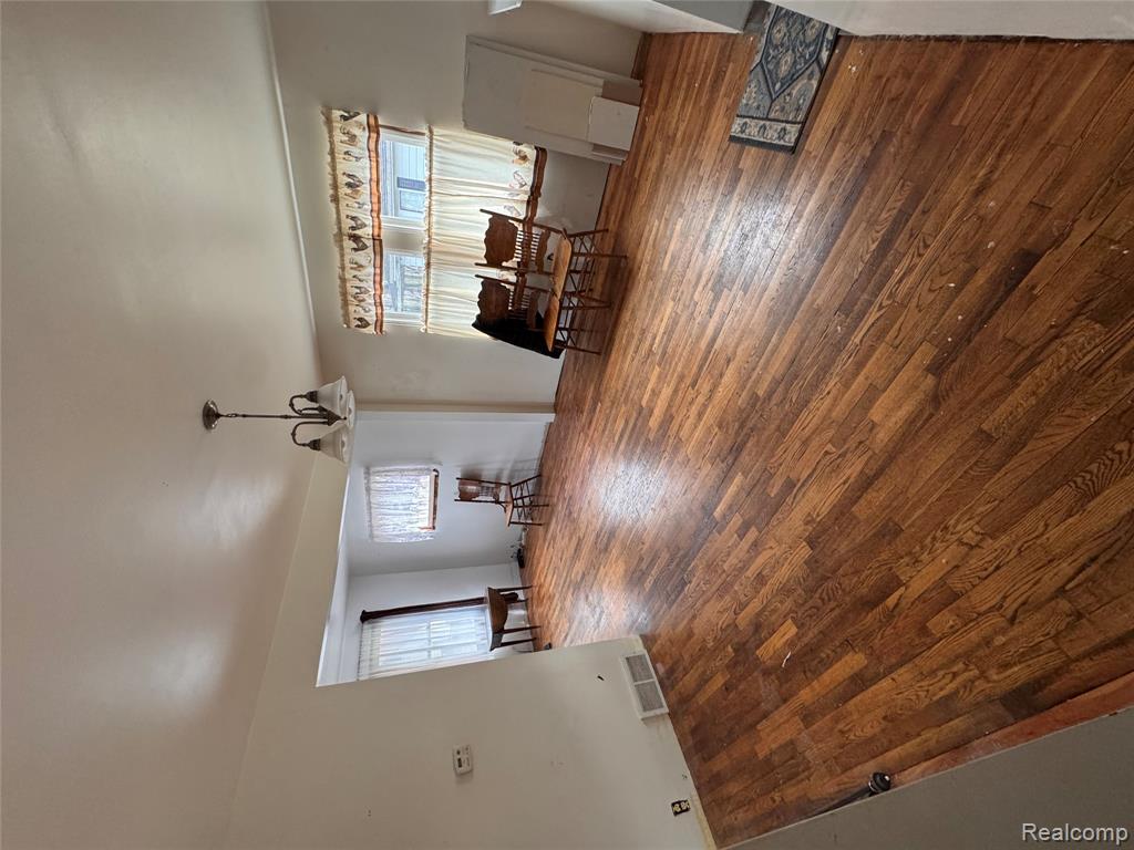 5032 Brady Street, Swartz Creek, MI 48473 — Photo 6