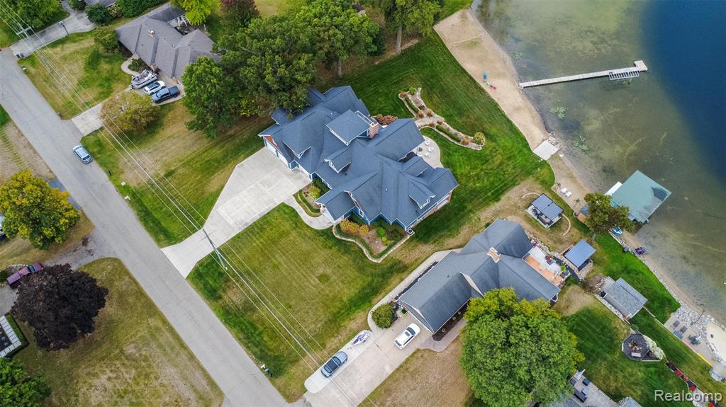 302 Tanview Drive, Oxford, MI, 48371