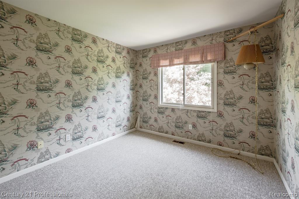4970 Fox Chase Drive, White Lake, MI 48383 — Photo 38