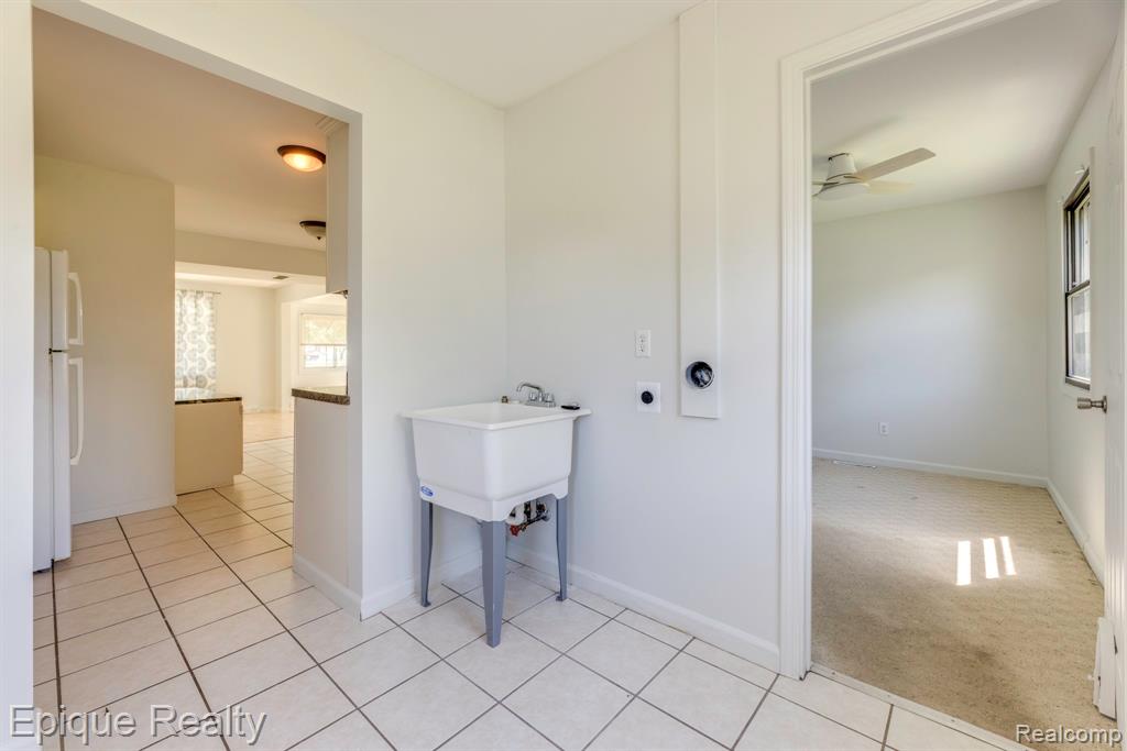 7520 Sunset Boulevard, Lexington, MI 48450 — Photo 14