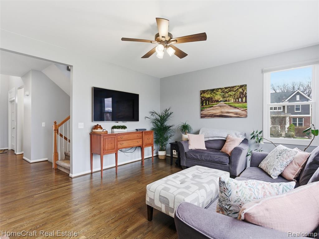 6031 BALMORAL Way, Commerce Twp, MI 48382 — Photo 10