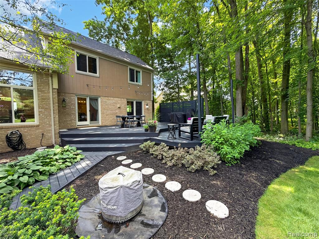 6713 Aurora Drive, Troy, MI 48098 — Photo 11