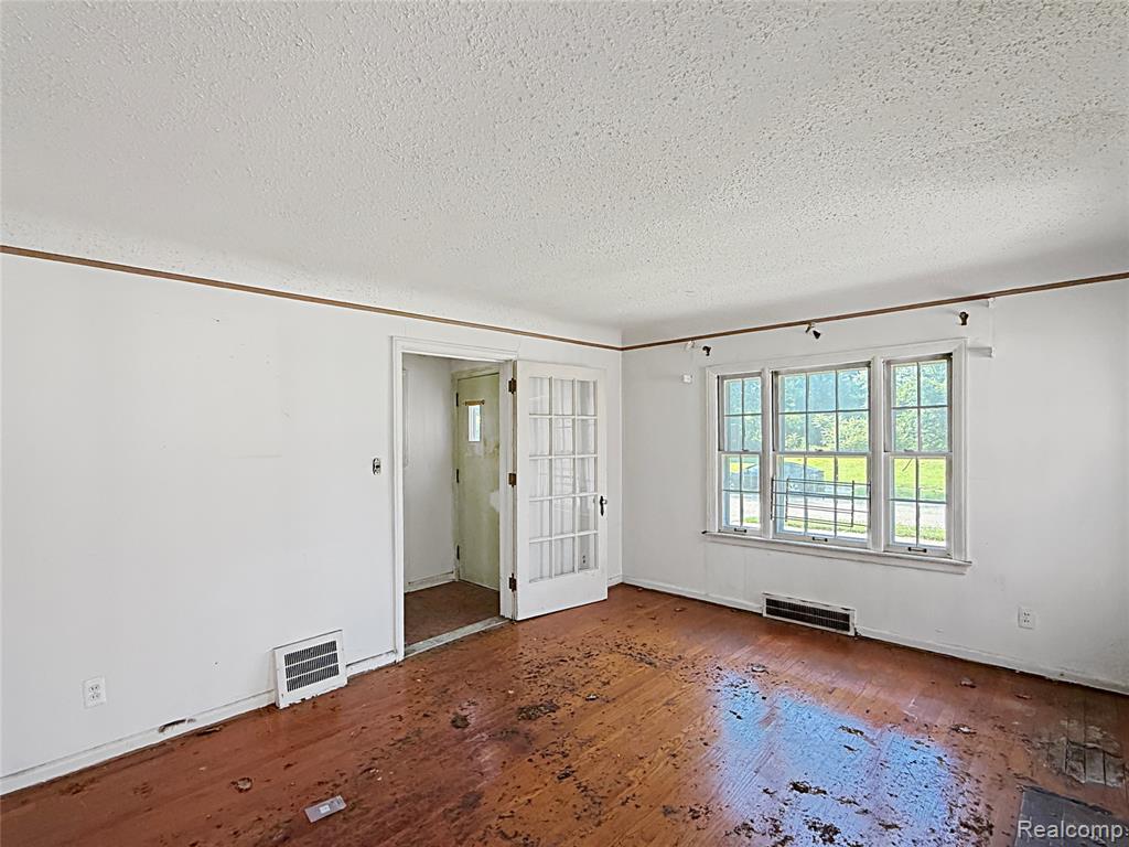 13334 Elmdale Street, Detroit, MI 48213 — Photo 8