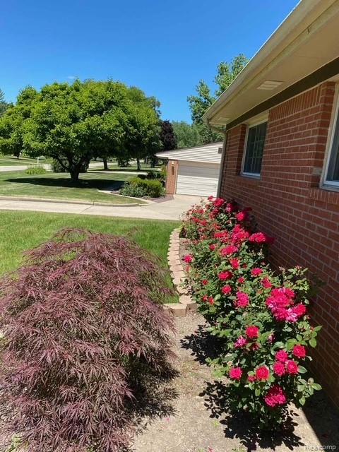 27948 Green Willow Street, Farmington, MI 48331 — Photo 65