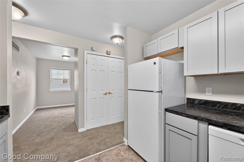 2470 Andrus Street, Hamtramck, MI 48212 — Photo 11