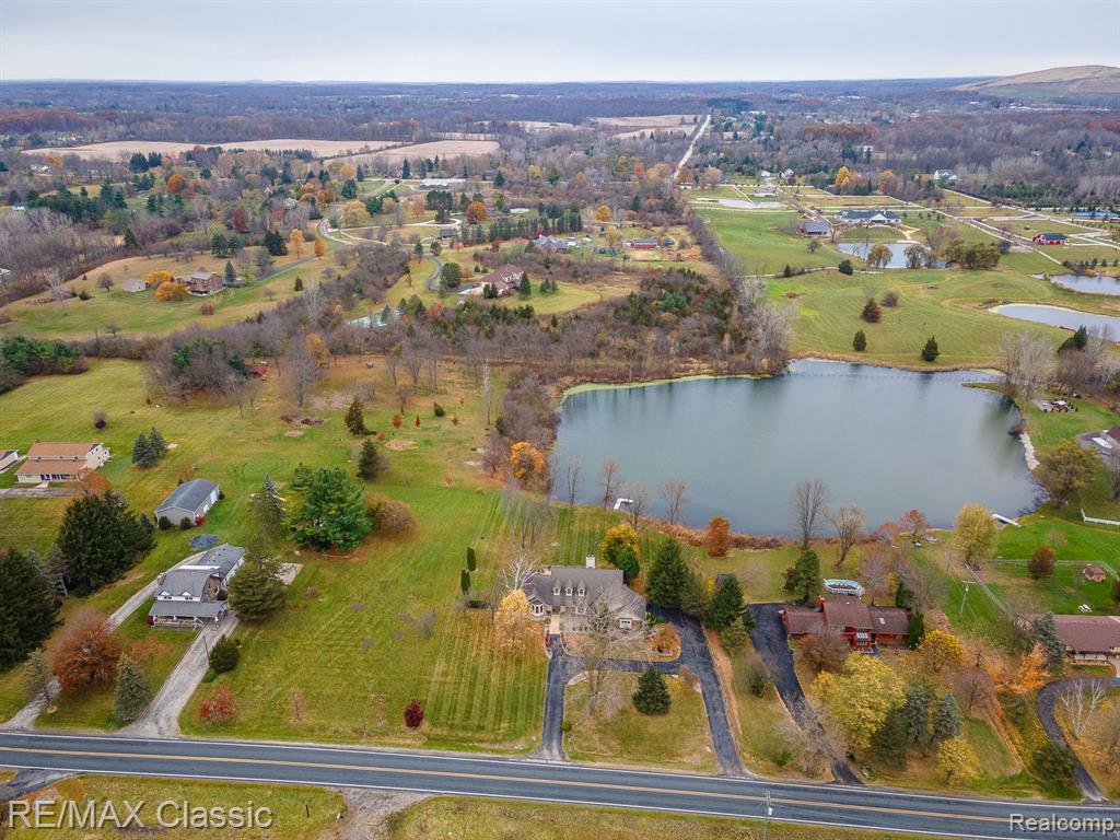 9415 N TERRITORIAL Road, Plymouth, MI 48170 — Photo 45
