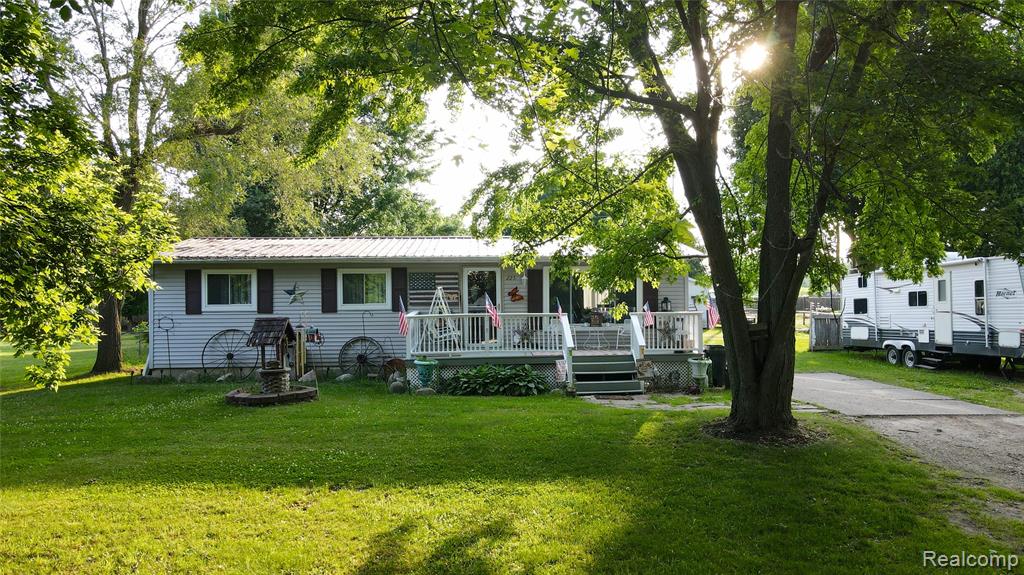 225 MYERS Road, Lapeer, MI 48446 — Photo 15