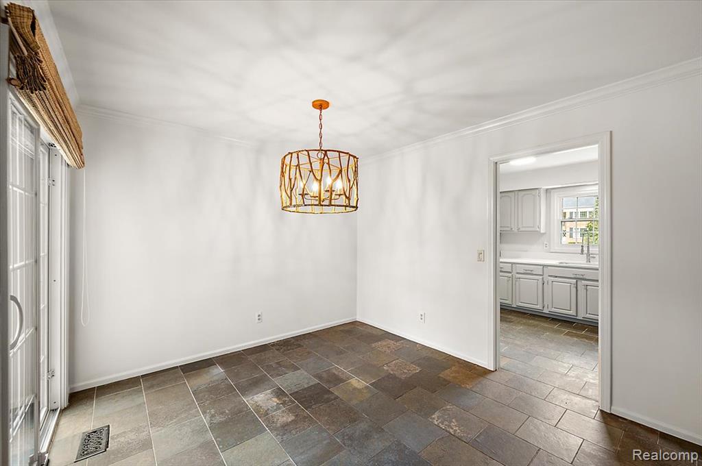 1000 Trailwood Path, Bloomfield Hills, MI 48301 — Photo 13