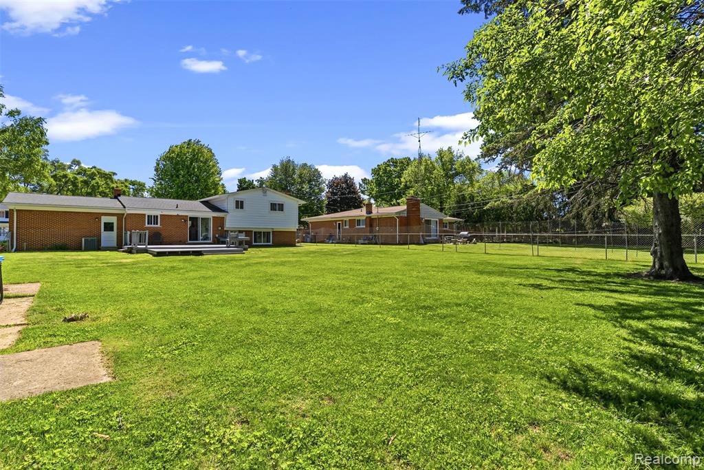 4410 Wickfield Drive, Flint, MI 48507 — Photo 35