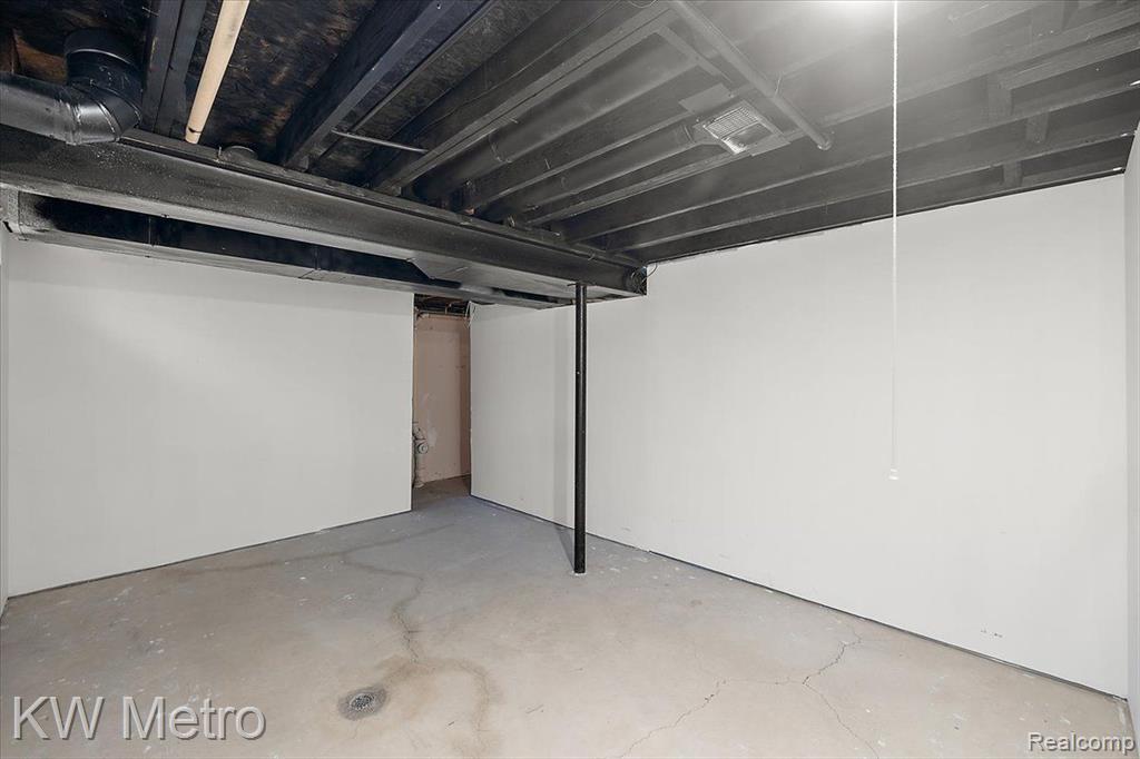 3767 PARKLAWN Drive, Canton, MI 48188 — Photo 45