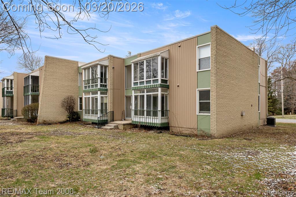 33379 Fargo Street, Unit 1, Livonia, MI 48152