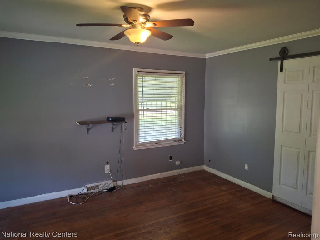 8310 Braile, Detroit, MI 48228 — Photo 9