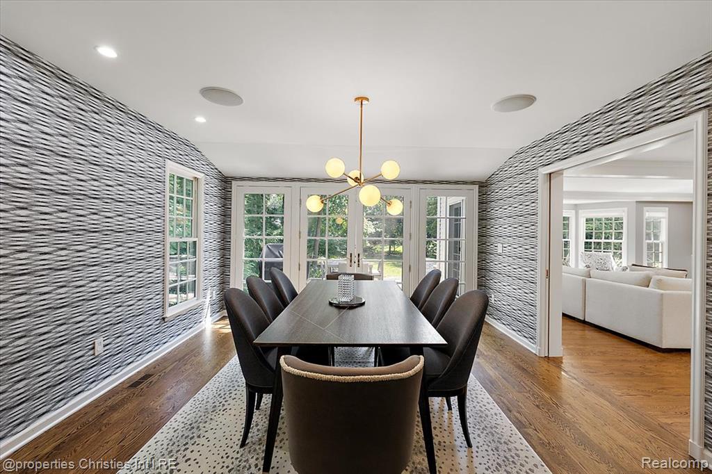 3535 Wooddale Court, Bloomfield, MI 48301 — Photo 11