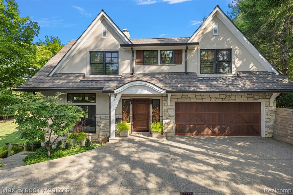 1200 W Lincoln Street, Birmingham, MI 48009