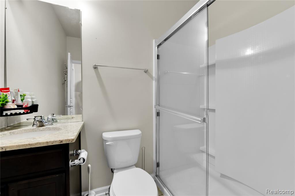 49633 Malten Drive, Macomb, MI 48044 — Photo 14