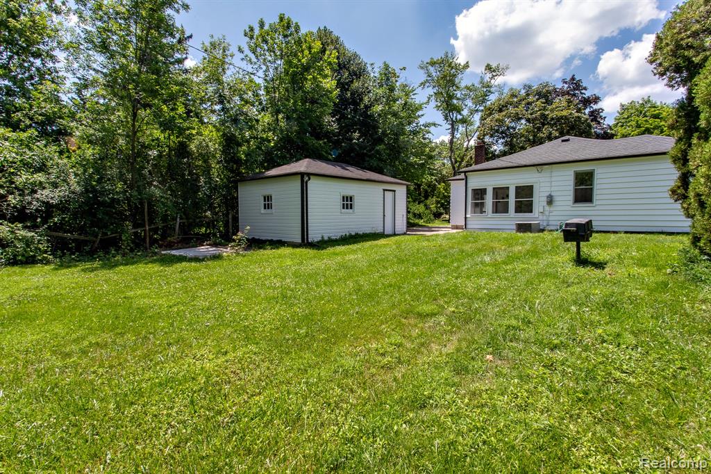 4056 Robina Avenue, Berkley, MI 48072 — Photo 42