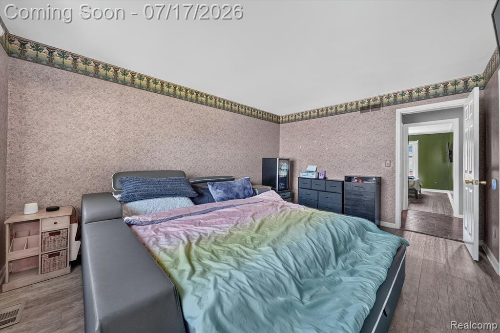 43798 Columbia Drive, Clinton Twp, MI 48038 — Photo 18
