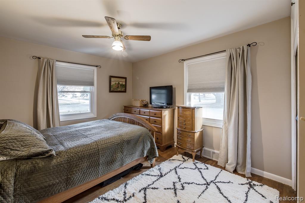 4083 Ledgestone Drive, Waterford, MI 48329 — Photo 18