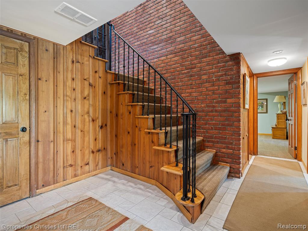 4383 Pine Tree Trail, Bloomfield Hills, MI 48302 — Photo 76